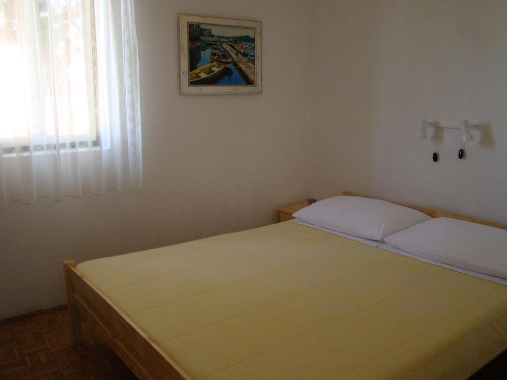 Apartments Sanda Murter Chambre photo