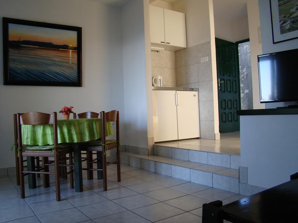 Apartments Sanda Murter Chambre photo