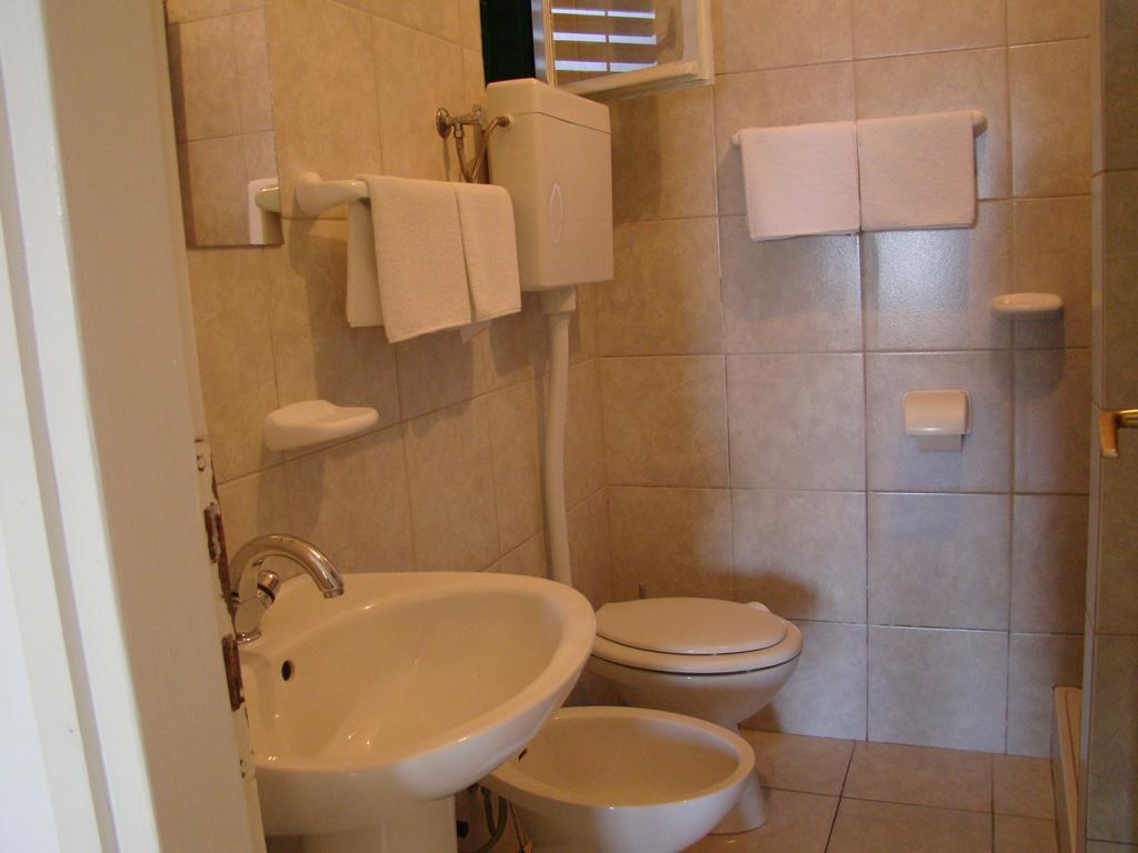 Apartments Sanda Murter Chambre photo