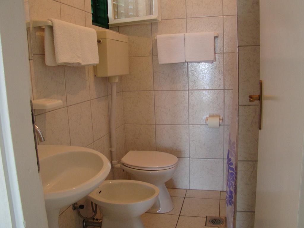 Apartments Sanda Murter Chambre photo